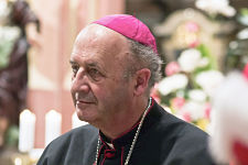 Bischöfe befürworten Flüchtlingsaufnahme