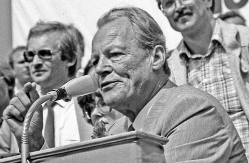Willy Brandt leitete eine Annäherung an die östlichen Nachbarn ein.