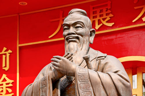Konfuzius steht für chinesische Weisheit. Hierzulande interessiert man sich aber eher für chinesisches Geld.