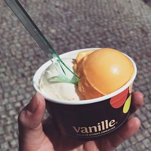 Das Mango-Eis im Café „Vanille“ ist besonders fruchtig.