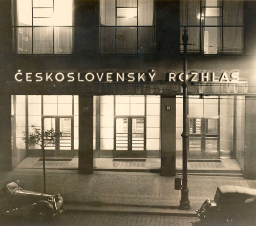 Im Rundfunkpalast in der Vinohradská-Straße hat der Tschechische Rundfunk seit 1933 seinen Sitz.