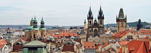 Vom Astronomischen Turm des Klementinums – der heutigen Tschechischen Nationalbibliothek – hat man einen herrlichen Blick auf die Altstadt.