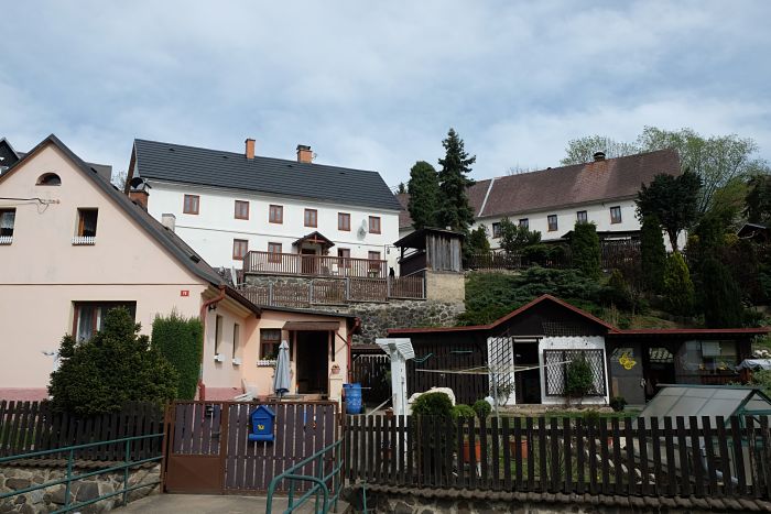 07-Häuser in Zubrnice heute_opt(1)